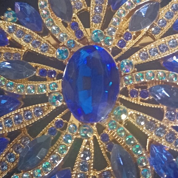 Blue Rhinestone Blingy Brooch - Picture 3 of 4